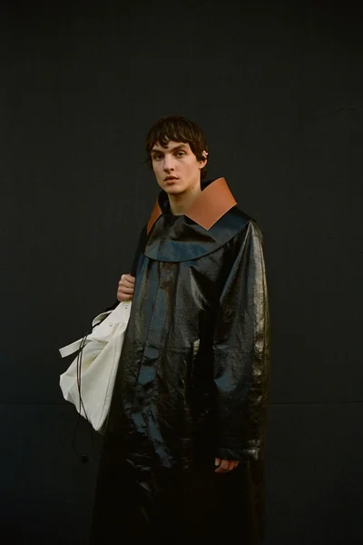 Look 4